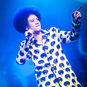 裸男彩虹搞鸡白袜肌肉男gay小蓝网站
